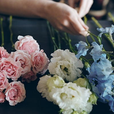 生け花とは 日本古来の花の精神が宿るフラワーベース おしゃれなガラスの花瓶が人気 インテリア家具通販のdeft デフト 公式オンラインショップ